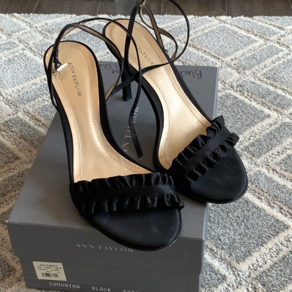Ann Taylor Satin Dress Shoe